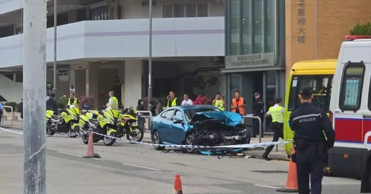 沙田復康巴士司機處理尾板升降台 遭私家車撞倒送院後不治