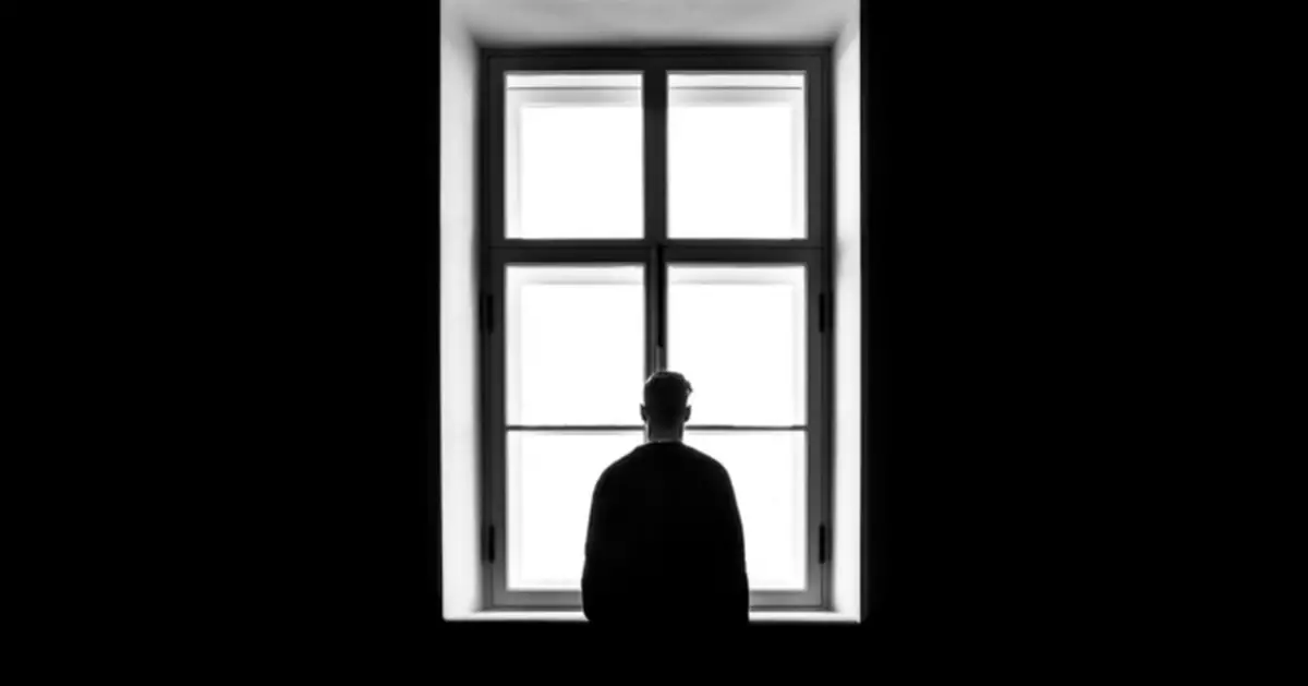 中壯年孤獨感高於年輕人 澳調查：與經濟因素有關