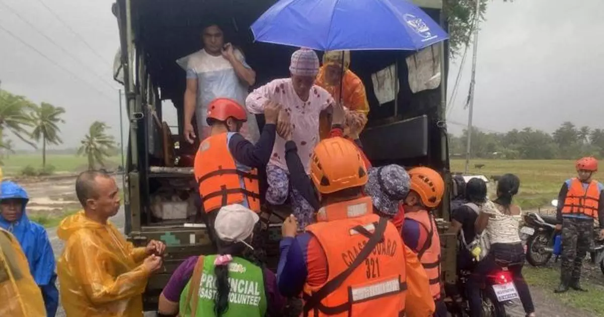 菲律賓北部遭鳳凰吹襲 至少2死逾110萬人轉移