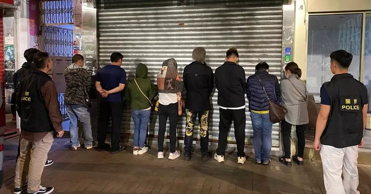 警方上水搗破非法賭檔 共拘9名男女