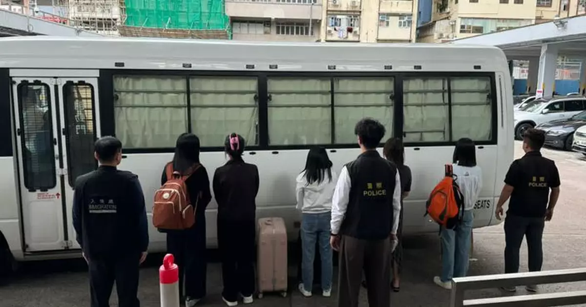警方突擊巡查旺角多個地點 拘捕14名女子涉違反逗留條件