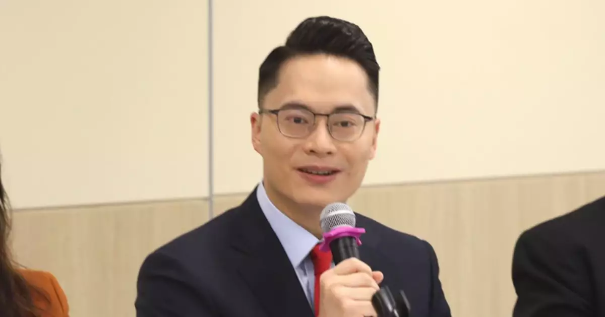 太古城單位食水黑點事件 議員促政府加緊檢視水管