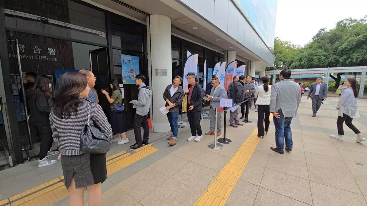 建築、測量、都市規劃及園境界選舉論壇，18日下午在荔枝角政府合署禮堂舉行。巴士的報記者攝