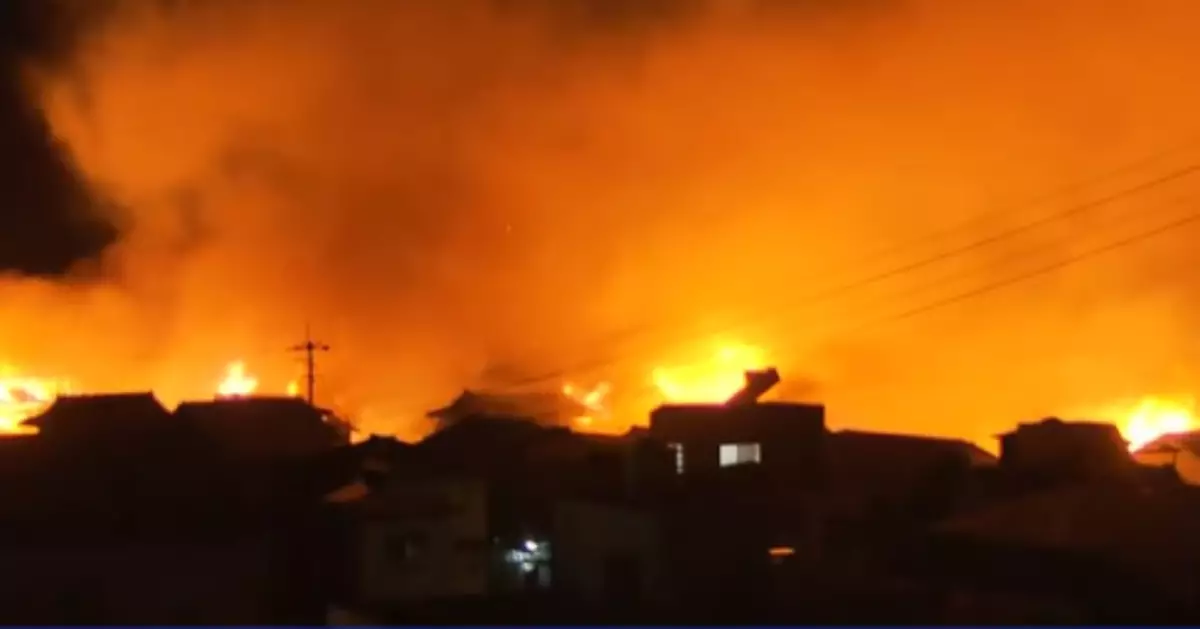 日本大分縣住宅區大火 波及170多座建築物