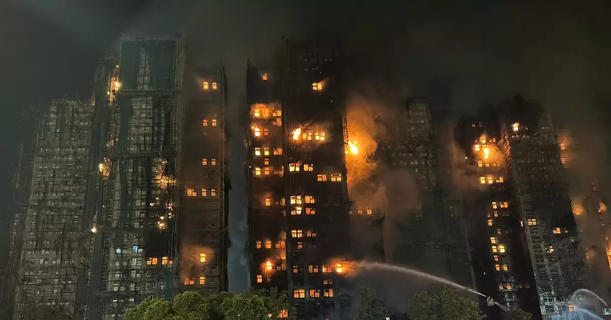 大埔五級火｜消防處﹕高溫加火勢猛烈 隊員未能攻入部分樓層