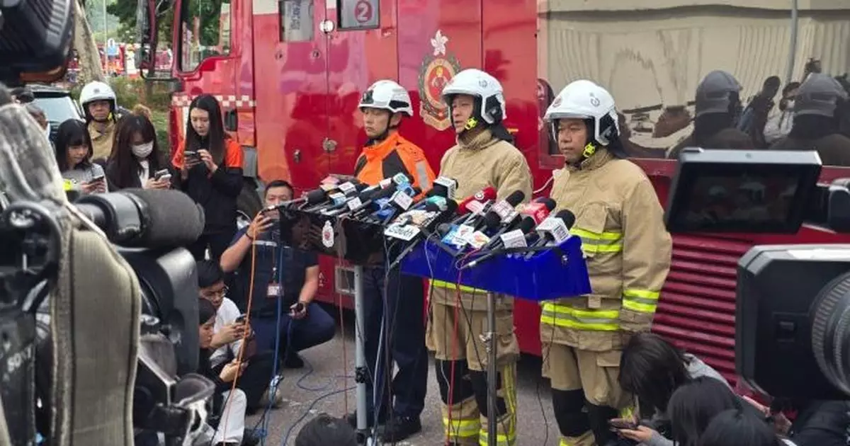 大埔五級火 | 消防在火場救出一名男性長者