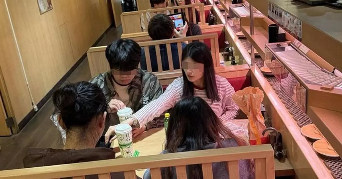 食客外帶手撕雞薯條壽司店公然開餐 走時更咁樣做「離曬譜」！