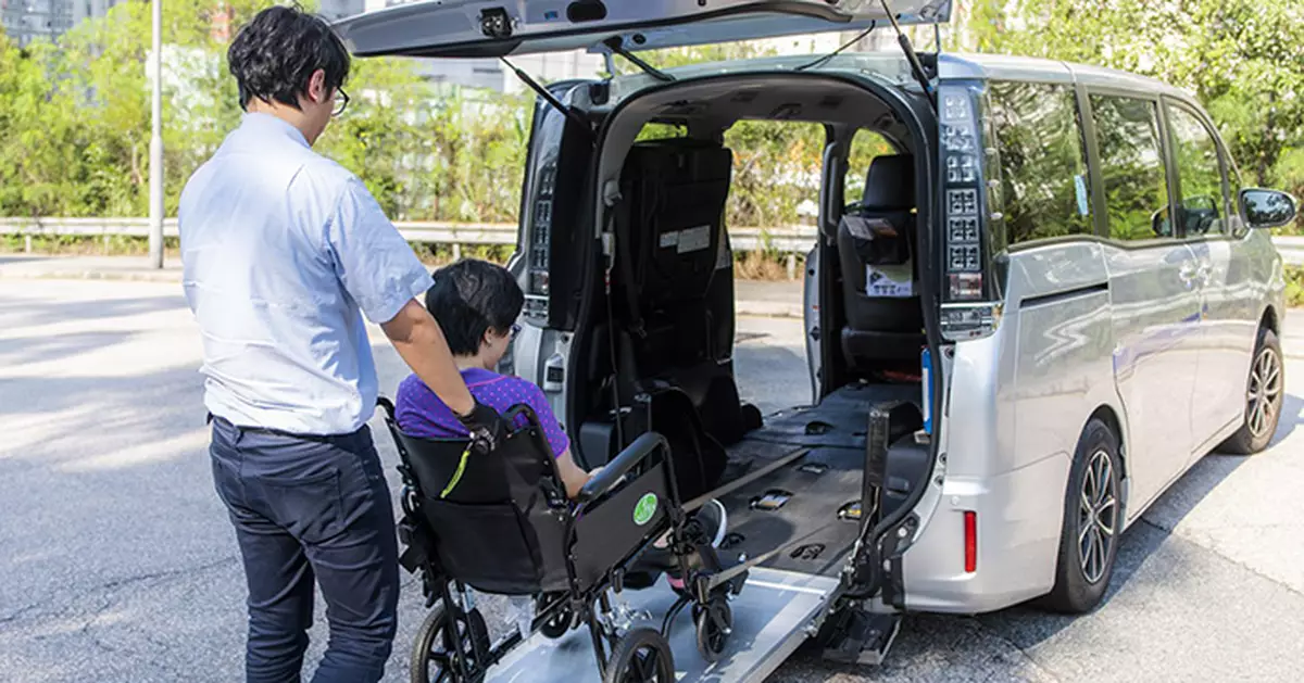 同心救災｜香港復康會啟動易達轎車免費醫療交通支援 協助宏福苑火災受影響住戶