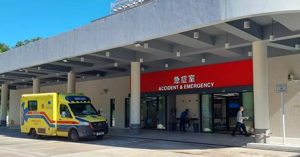 5旬漢大埔踩單車與輕型貨車相撞  送院搶救後不治