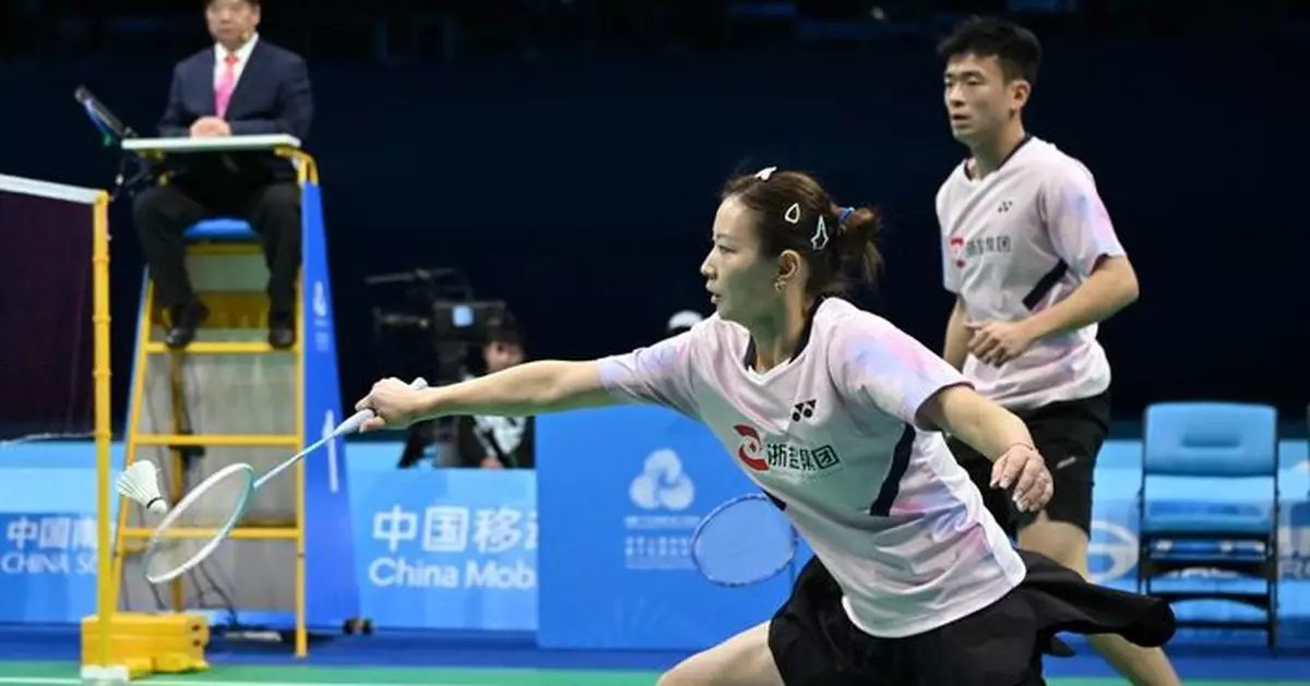 全運會｜羽毛球混雙浙江代表鄭思維及黃雅瓊擊敗湖南代表奪金