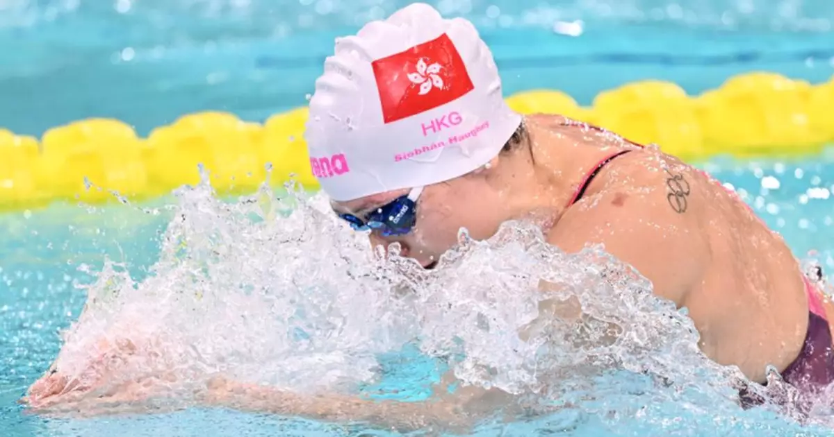 何詩蓓中國游泳公開賽女子100米自由泳奪金
