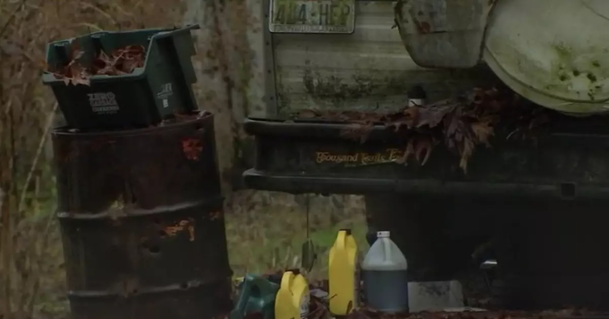 殘忍殺害房客藏屍桶內棄自家土地 美國67歲房東被捕面臨重罪指控