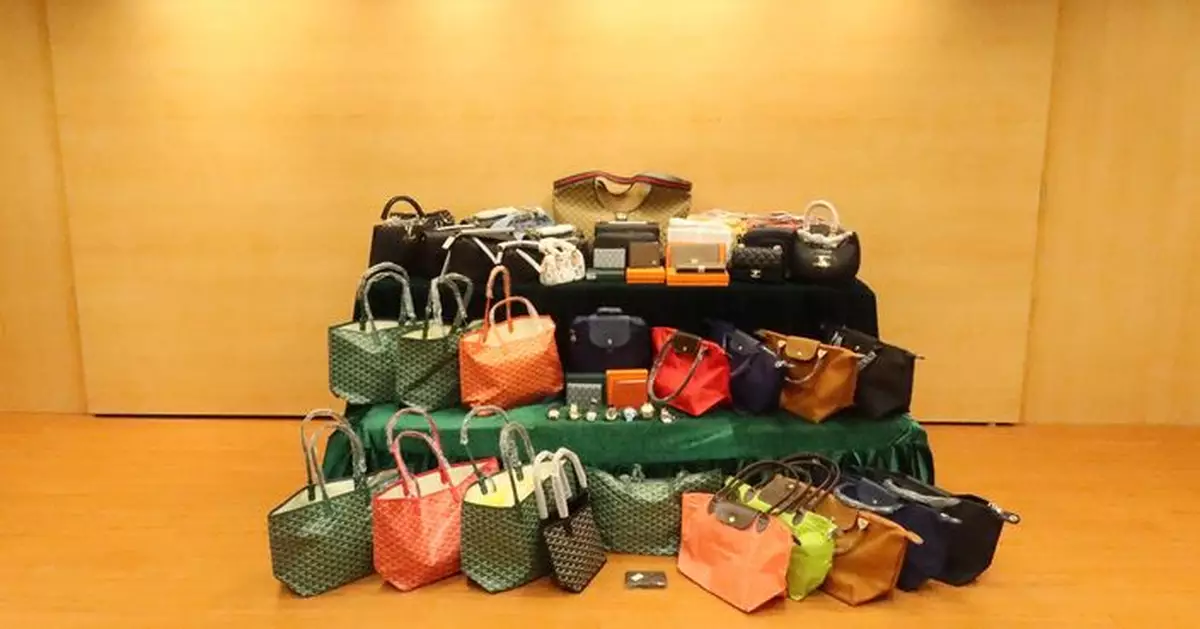 海關旺角打擊售賣冒牌物品 檢約7千件冒牌手袋、皮具等巿值逾250萬
