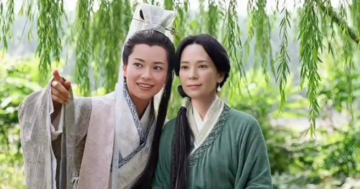 電影版《尋秦記》上映在即 郭羡妮晒「雙琴清」同框美貌依然