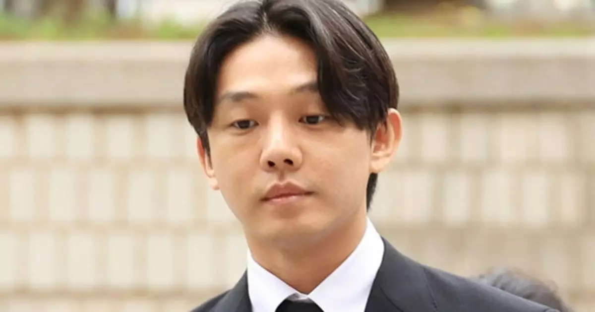 劉亞仁傳出演《破墓》導演張在現新作復出 公司與導演雙雙否認