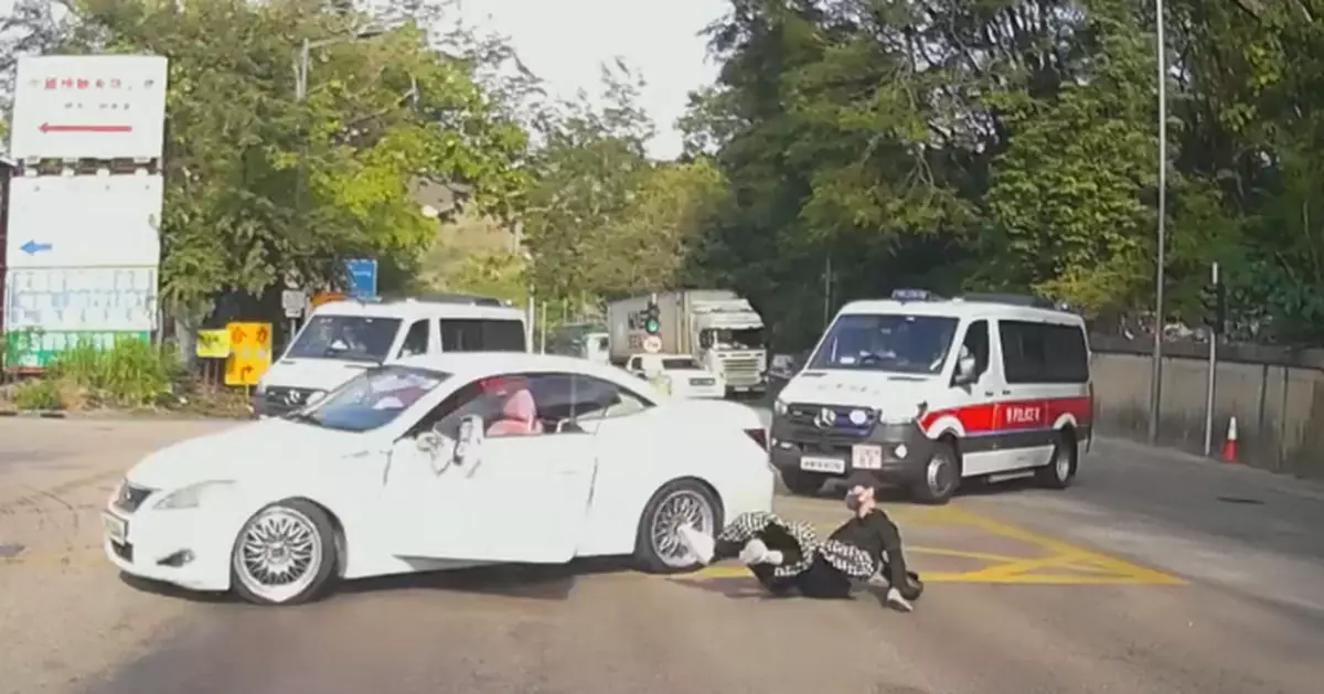 私家車打鼓嶺逃避警方追截拋下乘客不顧 3男子涉藏毒及狂亂駕駛被捕