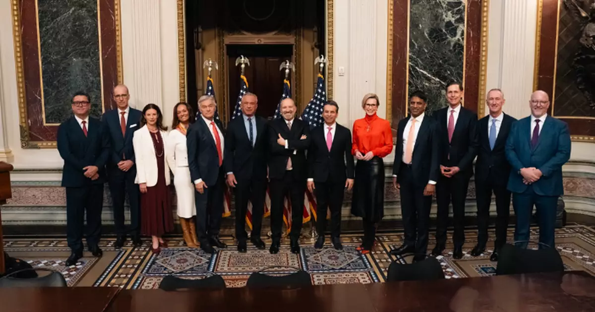 9大藥廠達與特朗普成藥物減價協議 換取3年關稅豁免