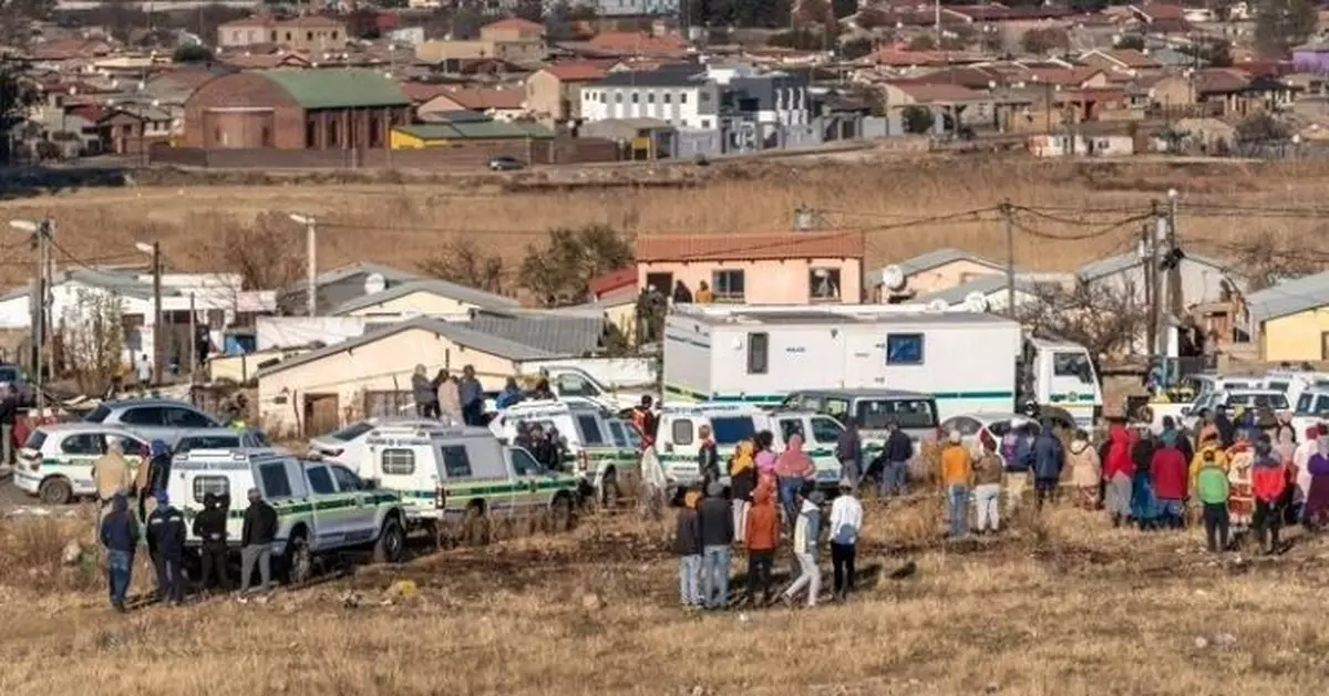 南非約翰內斯堡12槍手亂槍掃射9死10傷