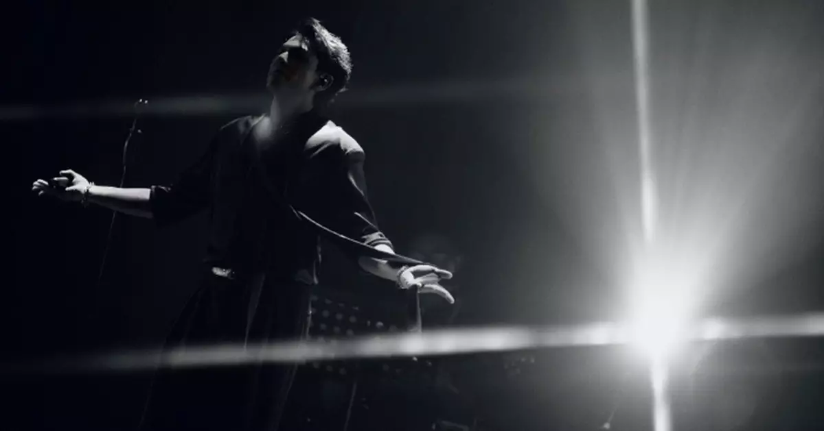 古淖文內地巡演最終站東莞開唱 聲聲入心唱響甜蜜情人佳節