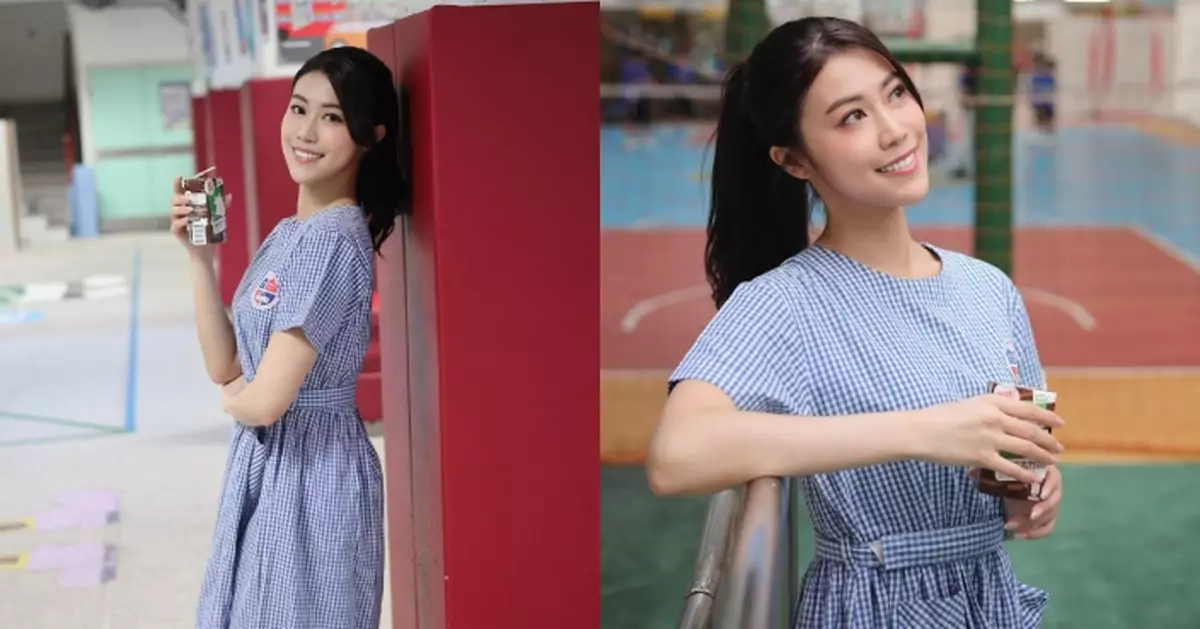 鍾翠詩重返小學校園 校服Look零違和感獲讚又靚又cute