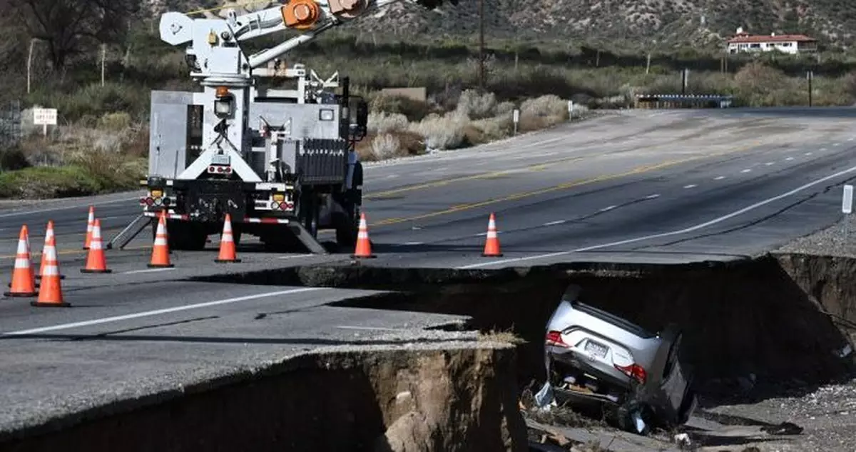美國加州聖誕假期持續受風暴襲擊 至少3人死亡12萬戶停電