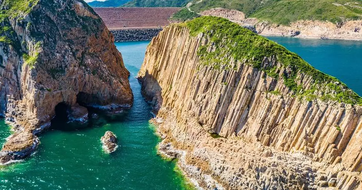 20歲內地青年破邊洲拍照時失足墮崖 救起後送水警基地不治