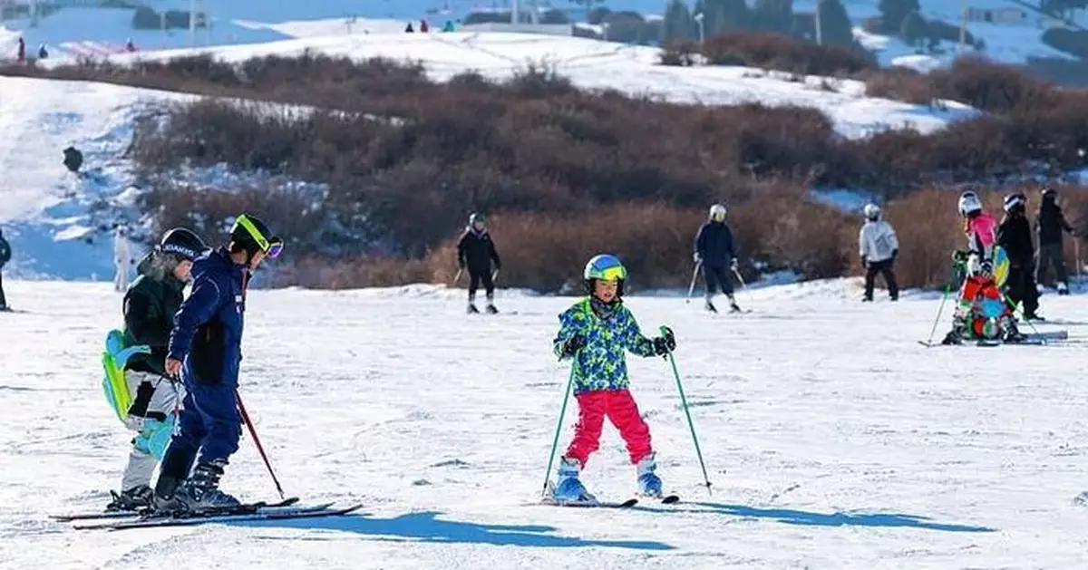 北方多地放「雪假」促旅遊  新疆吉林學生零功課開心放假 更獲雪場免門票