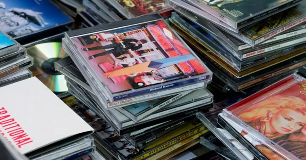 英國年輕人重拾CD機　聖誕禮物趨勢揭「實體音樂文藝復興」