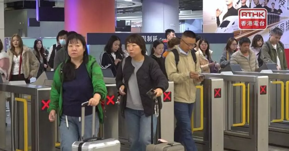 今日截至晚上9時　共有超過102萬5千人次經各管制站出入境