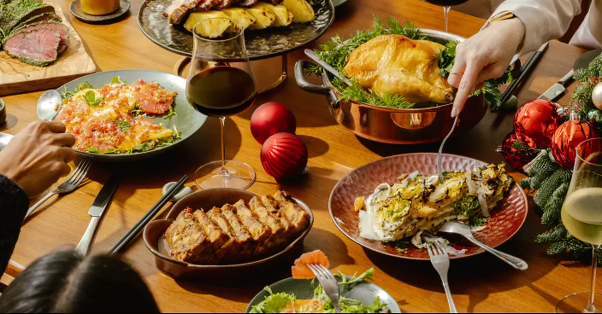 尖沙咀金普頓酒店首個節日美饌季 點亮維港冬夜