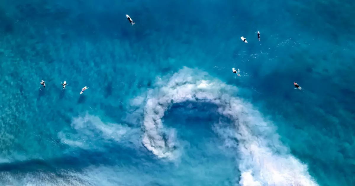 澳洲海灘元旦悲劇！1女子遭捲入海浪後身亡 1男子失蹤