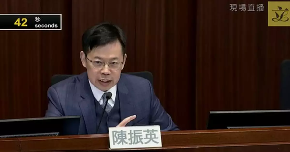 是否舉行緊急質詢? 陳振英：須與政府商量 李慧琼：按議事規則考慮