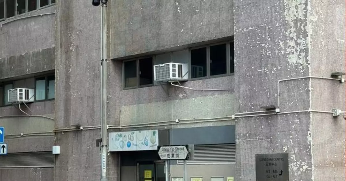 鄧炳強稱需加強大廈管理公司的責任 包括巡查及日常維修等