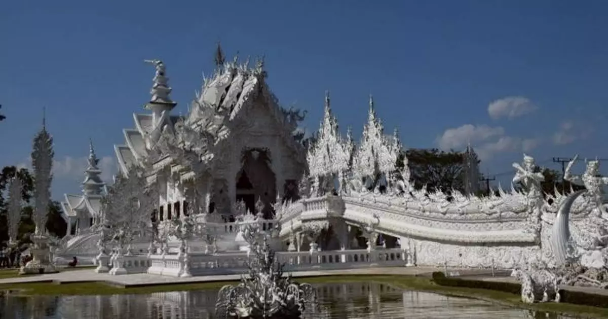 泰白廟奈何橋變擂台 遊客逗留拍照爆衝突 兩對情侶互毆驚動警方遭罰款