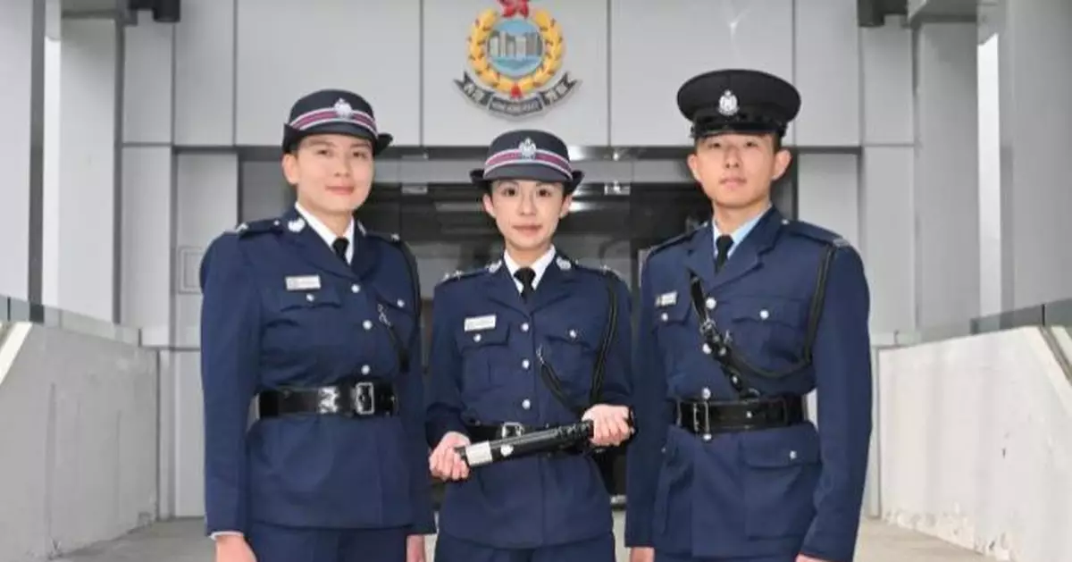 警校結業見證跨界「轉跑道」　前港隊泳將擬任交通警　護理系「榮譽警棍」立志掃毒