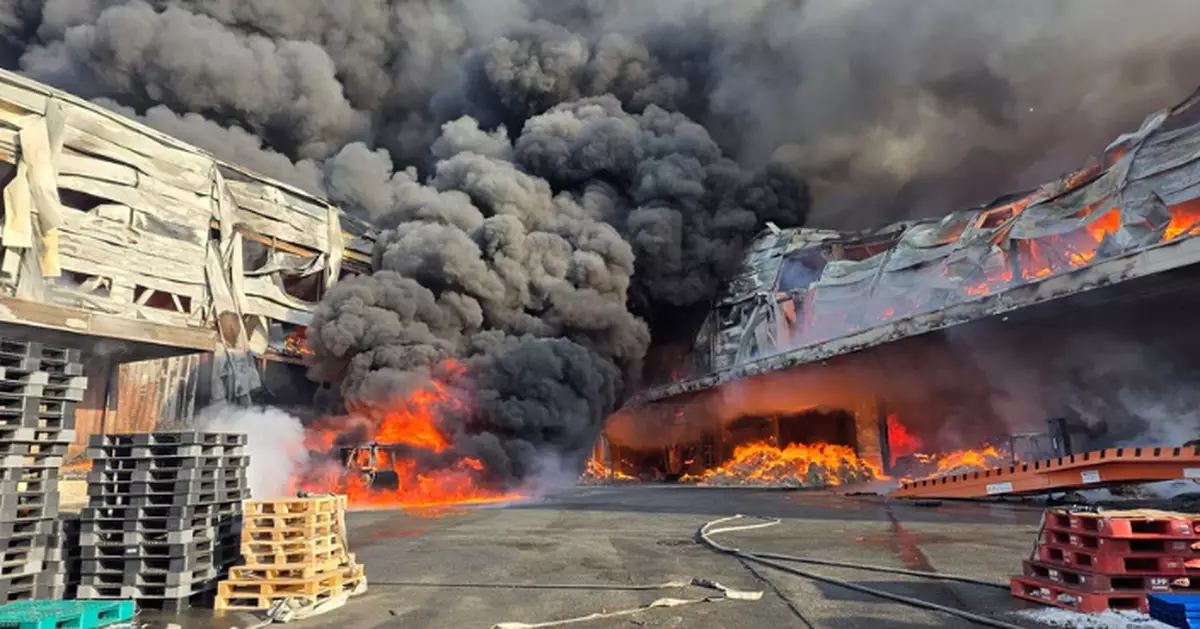 韓國忠清北道陰城紙巾廠起火 81人疏散兩外籍員工下落不明