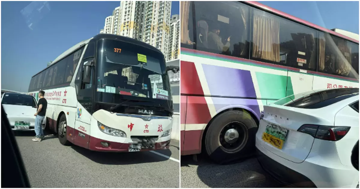 「粵車南下」私家車青衣撞旅巴 　幸無人傷