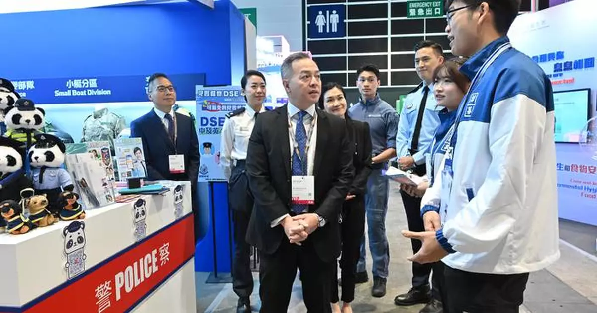 香港警隊於教育及職業博覽即場招募 展示精銳制服及多元警務生涯