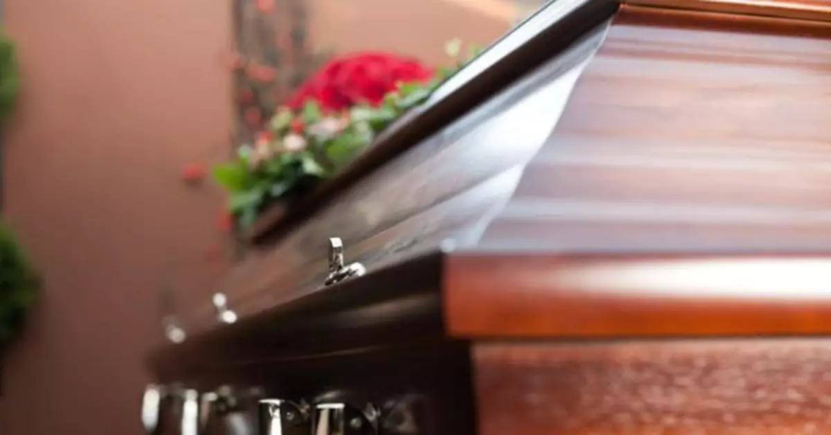 從清晨忙到傍晚無休！日媒直擊東京火葬場高壓現場 員工坦言：最難是按「兒童火化鍵」