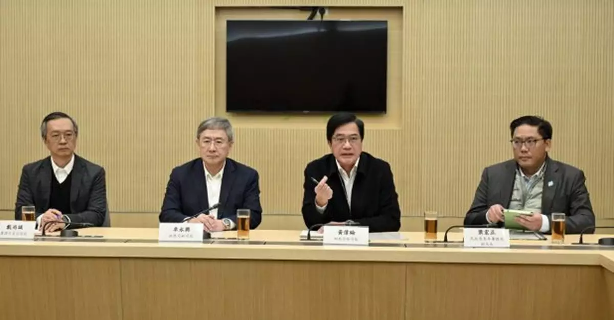 宏福苑五級火｜黃偉綸稱正積極研究長遠安置方案　按情理法處理