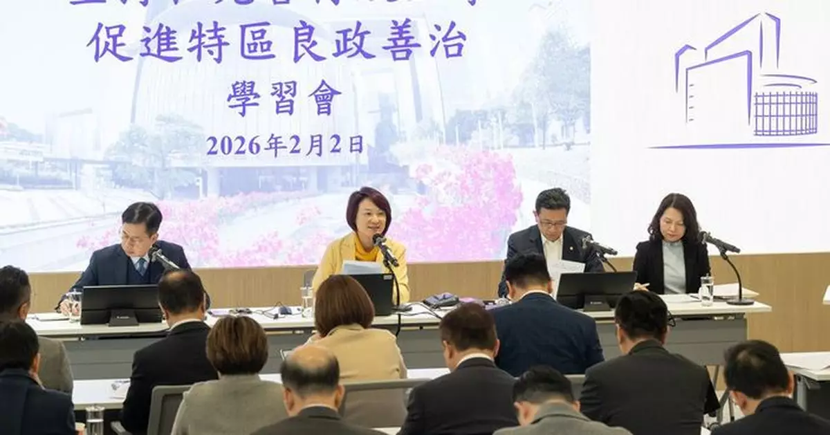 李慧琼：冀議員認真審議法例工作 多「落區」深入了解民情