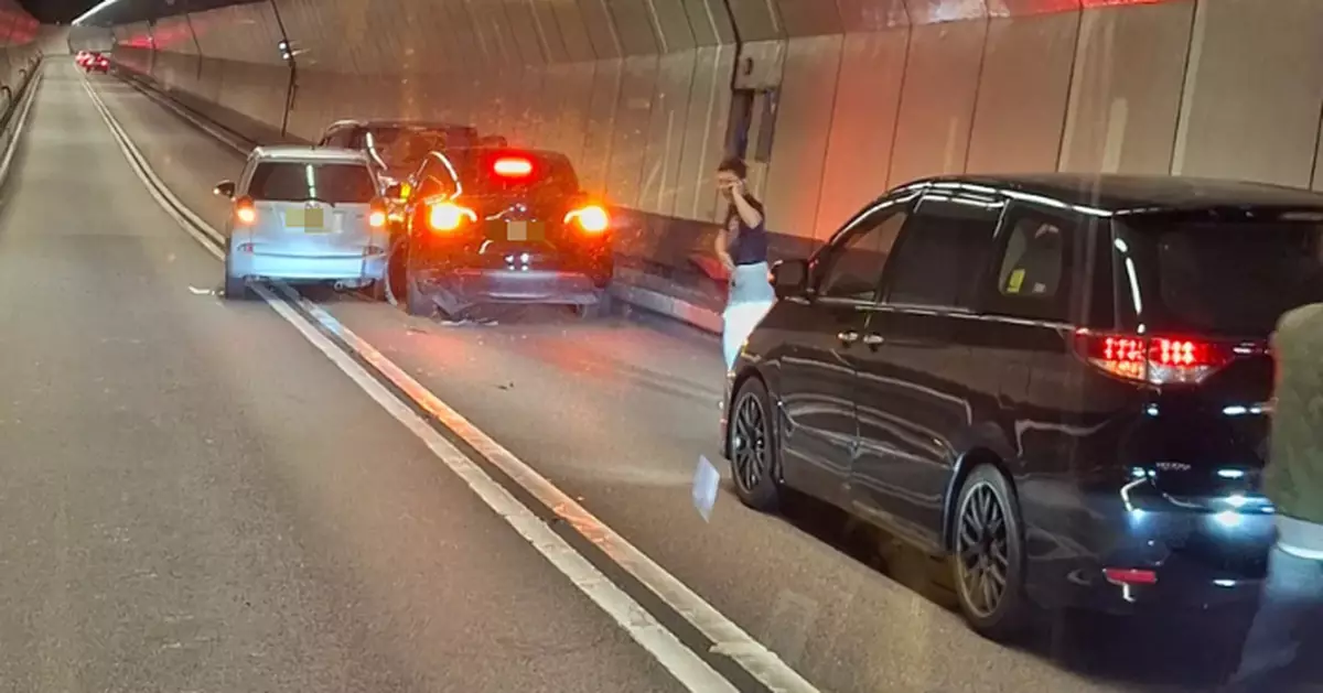 紅隧往港島5車意外引發大塞車 運輸署﹕已全線解封車龍待消散