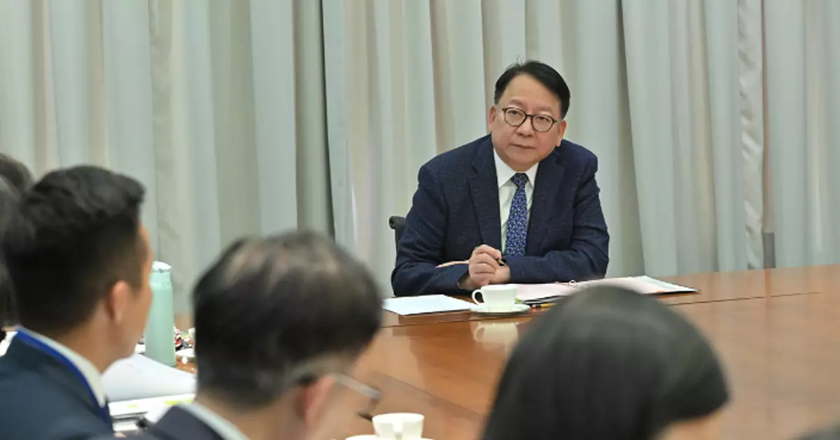 陳國基主持節慶安排跨部門工作小組會議 政府料春節黃金周143萬內地客訪港