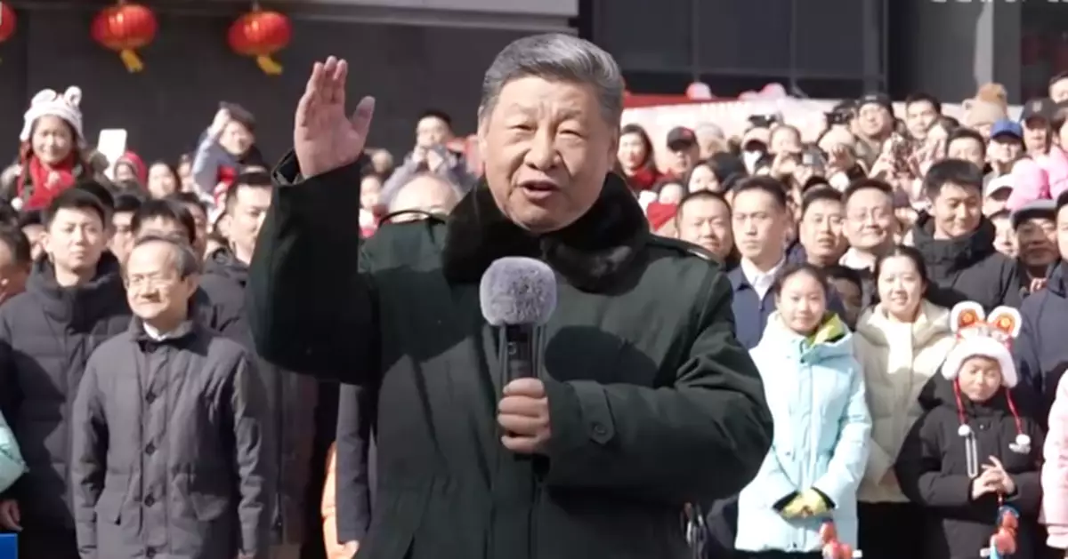 北京看望慰問基層幹部群眾 習近平向全國各族人民及港澳台同胞致新春祝福