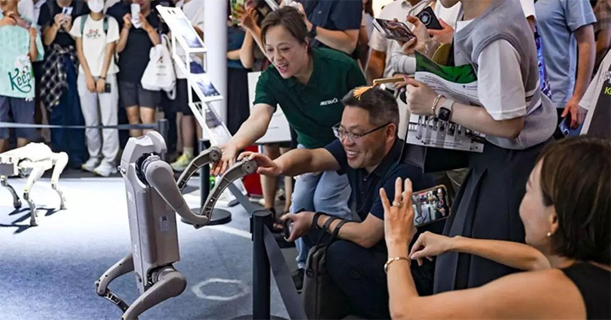 李強：「人工智能+」前景廣闊 將不斷帶動消費和產業升級