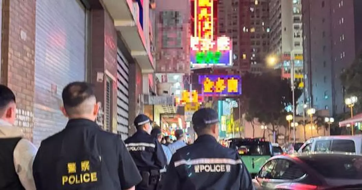 警方旺角展開反罪惡行動 巡查19間娛樂場所截查逾300人