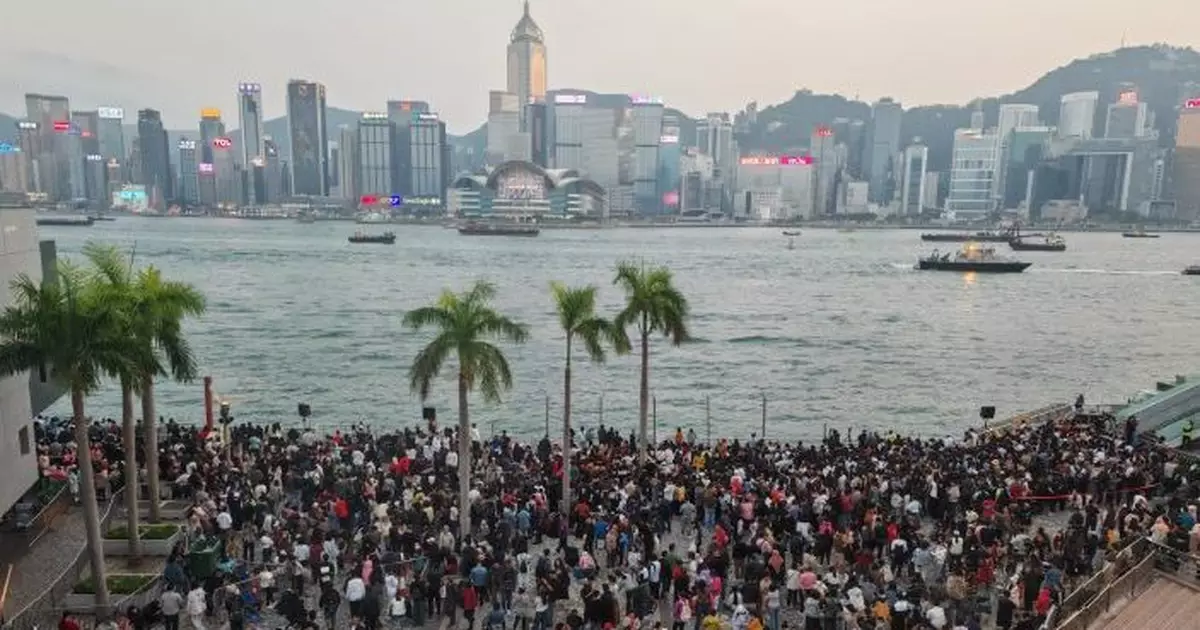 尖沙咀有海景食肆訂座已滿　維港觀光船公司料生意額增約5%