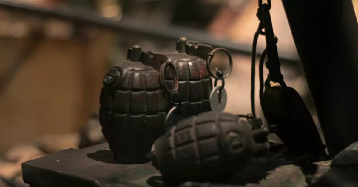 法78歲翁掟手榴彈襲警 現場傳多聲爆炸 對峙半日終就擒