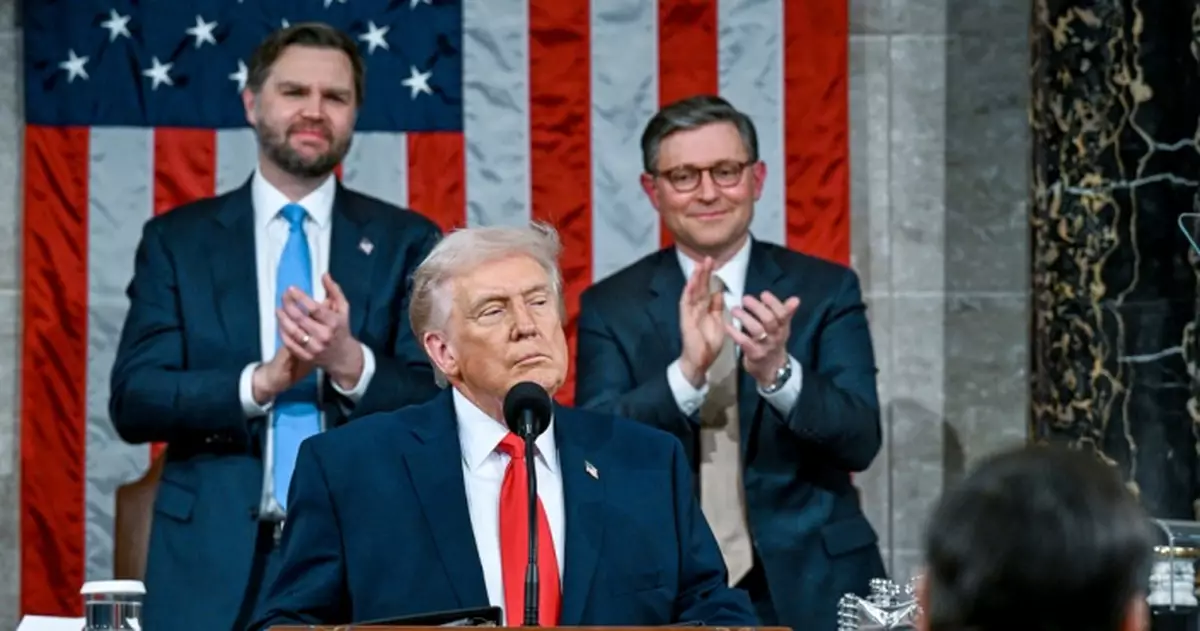 特朗普發表國情咨文 稱美國已重新振作 比以往更美好富裕及強大