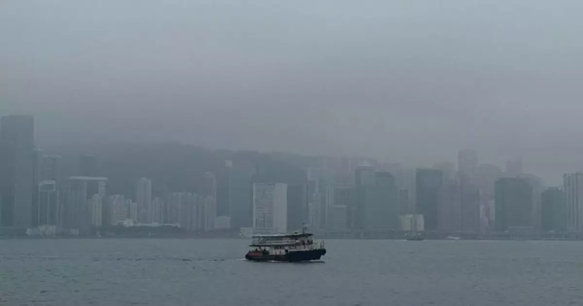天氣 | 天文台︰多雲有驟雨最高22度     冷鋒下周抵港周三起氣溫逐步下降